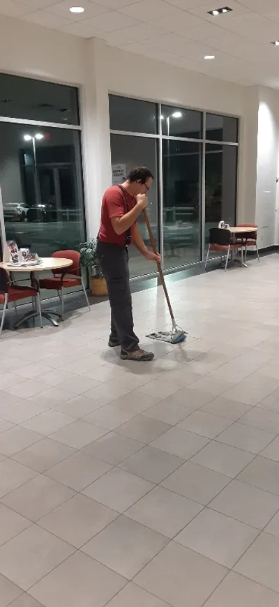 Restroom sanitizing service